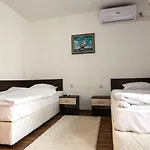 بيت شباب Guest Old Captain بورغاس