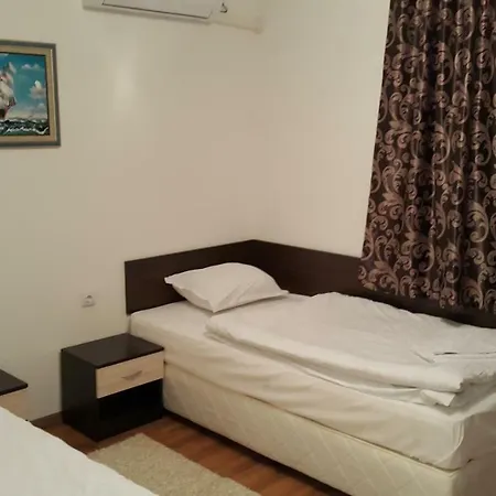 Guest Old Captain Hostal *