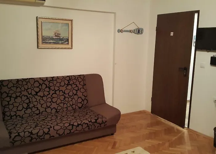 Guest Old Captain Хостел