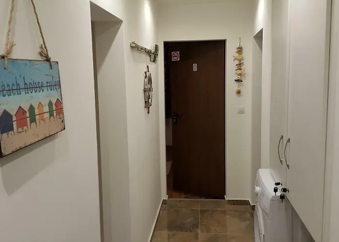 Guest Old Captain Burgaz